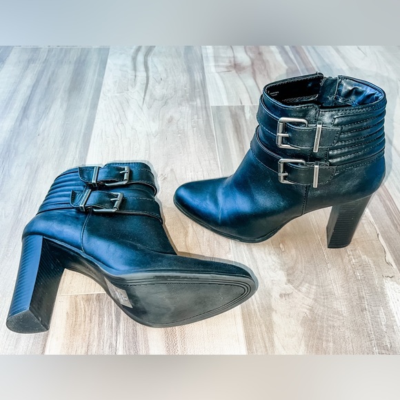 Beautiful hardly worn black booties perfect for date night or a rock show! - Picture 3 of 3